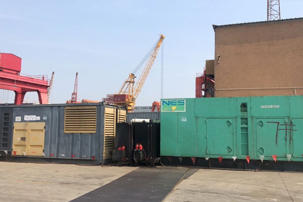 盂县发电机出租空气滤清器的清洁频率是多少？